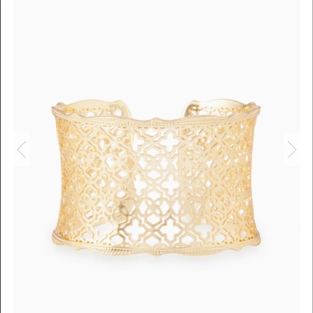 Kendra Scott bracelet